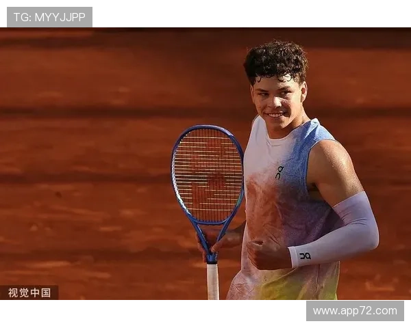 网球赛事爆冷六号种子谢尔顿遭淘汰戈芬强势挺进第三轮赛场今日焦点